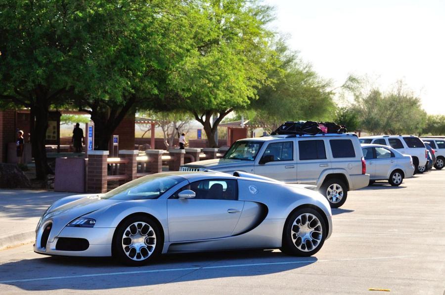 Bugatti Veyron 16.4 Grand Sport 2012 года  (фото 41 из 46)